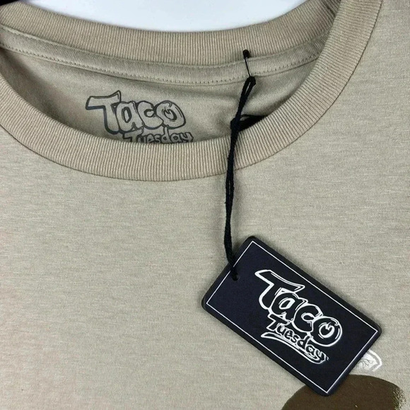 TACO TUESDAY TEE SHIRT SZ L 100% COTTON SKULL DESIGN NWT TAN BROWN WHITE SILVER - Picture 3 of 5